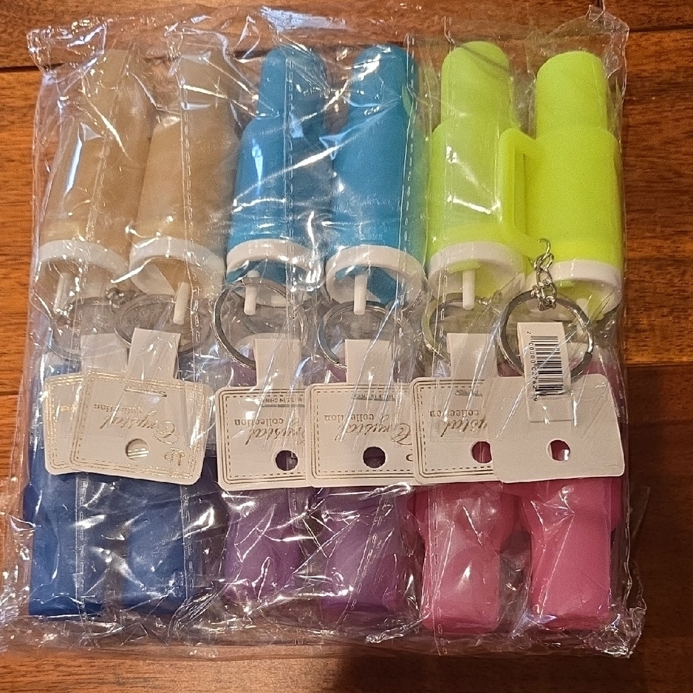 BULK Mini Tumbler Keychains - Picture 1 of 3
